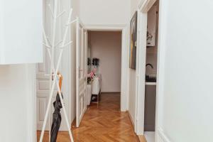 Modern stylish comfortable 2 bedroom apartment