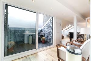Luxury 3 Bed Royal Mile Apartment