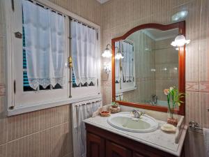 Pico do Moinho House