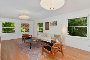 Fitch St Escape Wine Tastings Included