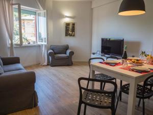 Scimiscià 2-bedroom Apartment with AC