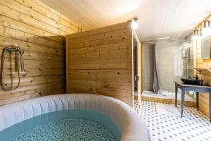 Maisons de vacances Gite bien etre sauna et spa : photos des chambres