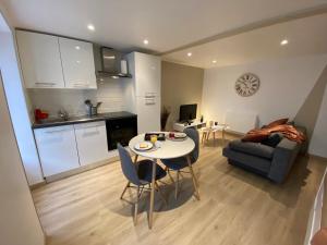 Appartements La Cognacaise - Maison - Hypercentre - Fibre - Parking gratuit a proximite : photos des chambres