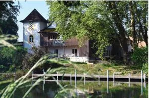 Hôtel Domaine de la Sauge - Ins