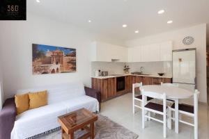 Comfy APT with Terrace, 5 mins to Sliema Ferries by 360 Estates