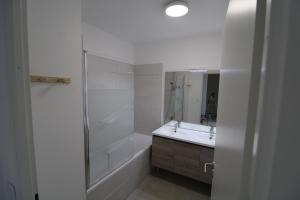 Appartements proche Montpellier et plages duplex 3ch centre-ville 2 parkings : photos des chambres