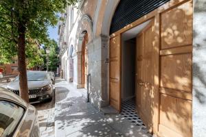 Madrid Blue Skys (2)