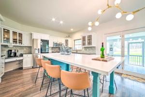 Game Room and On-Site Snow Trails! Bellaire Retreat