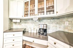 Game Room and On-Site Snow Trails! Bellaire Retreat