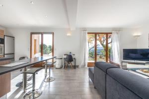 Appartements Quiet large 3-bedroom apartment with terrace, garden & incredible Mountain view : photos des chambres