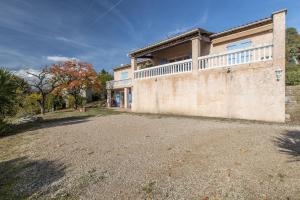 Appartements Quiet large 3-bedroom apartment with terrace, garden & incredible Mountain view : photos des chambres