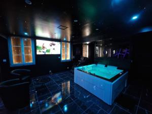 Suite Coquine avec jacuzzi YaoSpa60