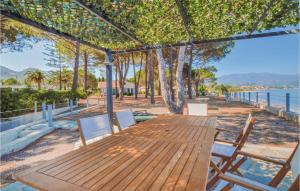 Maisons de vacances Stunning home in St Florent with 5 Bedrooms, WiFi and Outdoor swimming pool : photos des chambres