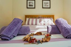 CROYDE MEADOWBANK 4 Bedrooms