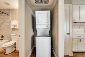 Global Cup Heart of Dallas Flat Close to Baylor Hospital