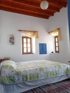 quiet stone house in Nisyros - Skála