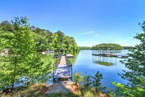 Waterfront West Point Lake Cabin with Private Dock! - Wedowee
