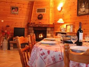 Maisons de vacances Gite Saint-Nabord, 4 pieces, 6 personnes - FR-1-589-293 : photos des chambres