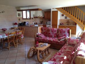 Maisons de vacances Gite Saint-Nabord, 4 pieces, 6 personnes - FR-1-589-293 : photos des chambres