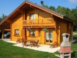 Chalet chaleureux avec sauna, terrain, terrasse et babyfoot à Saint-Nabord - FR-1-589-255 - 5hvězdičkové hotely ve městě Saint-Nabord