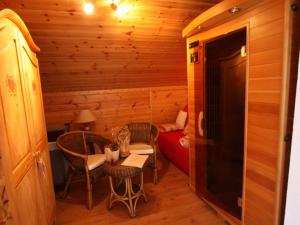 Maisons de vacances Gite Saint-Nabord, 4 pieces, 6 personnes - FR-1-589-255 : photos des chambres