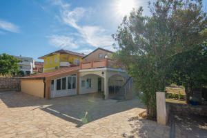 Apartments by the sea Vir - Lozice, Vir - 20202