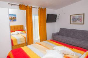 Family friendly house with a swimming pool Cista Velika, Vodice - 20227