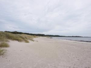 6 person holiday home in LÖTTORP-By Traum