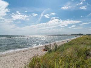 6 person holiday home in LÖTTORP-By Traum