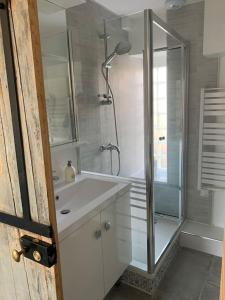 Appartements Duplex 6 personnes proche Disney a 5 min en voiture : photos des chambres