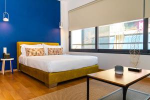 Deluxe Suite with Hydro Massage Shower room in Iasonos Suites Athens