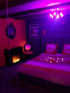 Appartements LOVE ROOM Le rouge et noir : photos des chambres