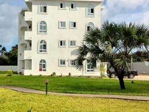 PahaliMzuri Kijani - 1 Bedroom Beach Apartment with Swimming Pool