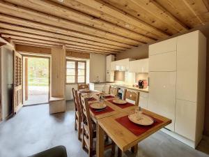 CHEZ HENRI Appartement 4 a 6 personnes proche remontees mecaniques