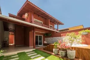 02 dormitórios de casal com jacuzzi aquecida - Canto Grande