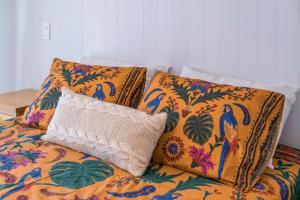 02 dormitórios de casal com jacuzzi aquecida