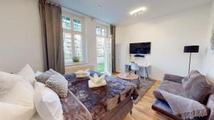 SweetHome - Business-Apartment mit Küche, Terrasse, Stellplatz