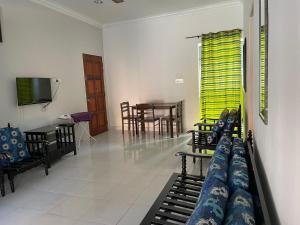 Hj Hassan Guest House Bungalow B