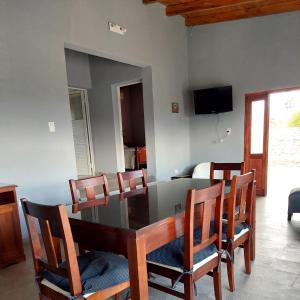 EL PEDREGAL casa rural 2 dormit pileta compartida