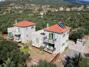 Mani Cosy View Maisonette