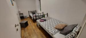 London Fog Apartment in the Party District