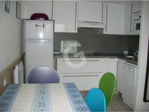 Pavillon à 100m de la plage avec piscine, parking privé, pour 4 pers. à La Grière, La Tranche sur Mer - FR-1-357-12