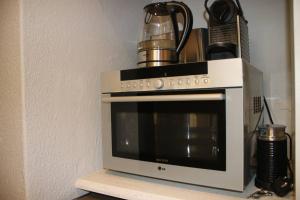 Modern apartment in culturally vibrant Melville 22