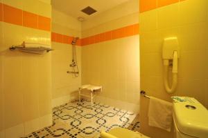 Hotels urban by balladins Perpignan : Chambre Triple avec 3 Lits Simples