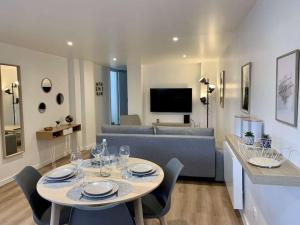 Appartement moderne avec parking gratuit