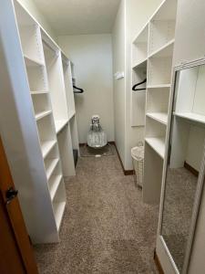 Three-Bedroom House room in Friendly Falls Staycation
