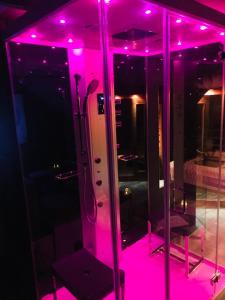 PAUSE NATURE SORBAIS Chambre avec SPA, HAMMAM Shower, SAUNA, STREAMING et arrivée autonome