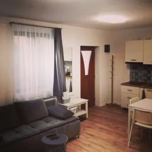 Kis Ház Apartman - Botykapeterd