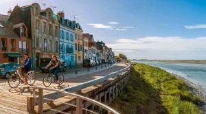 Maisons de vacances Maison confortable, terrasse et jardin a Amiens : photos des chambres
