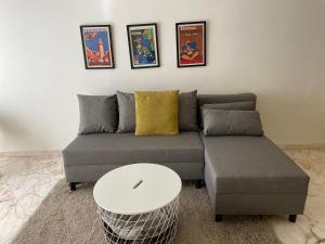 Airport to Comme à la maison 2